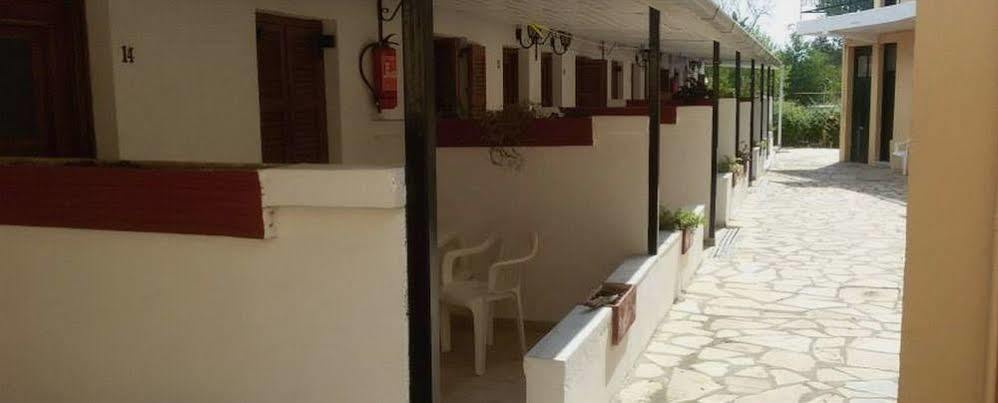 Wilde Rose Hotel Dassia  Eksteriør billede